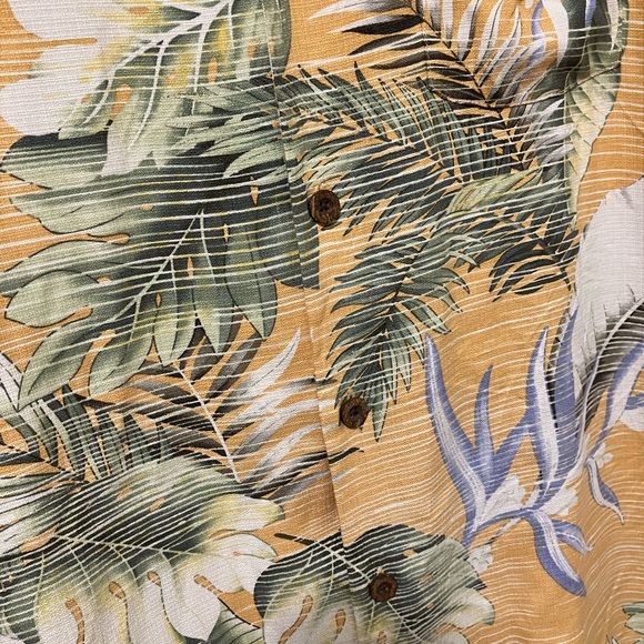 Tommy Bahama Silk Floral Hawaiian Shirt - Picture 6 of 7